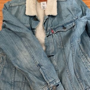 Levi’s Boys Large Sherpa denim jacket